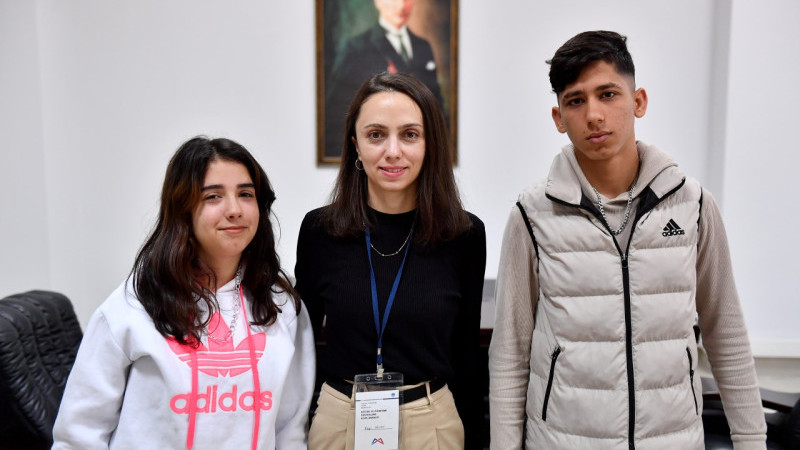 BÜYÜKŞEHİR’DEN DEPREMZEDE ÖĞRENCİLERE YKS BAŞVURUSUNDA REHBERLİK DESTEĞİ