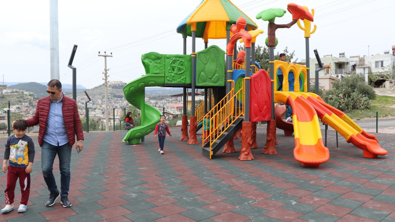 Altunok, “Silifke’ye yeni parklar yapıyoruz”