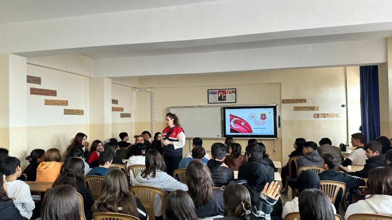 “JANDARMADAN ÖĞRENCİLERE SİBER FARKINDALIK EĞİTİMİ” 