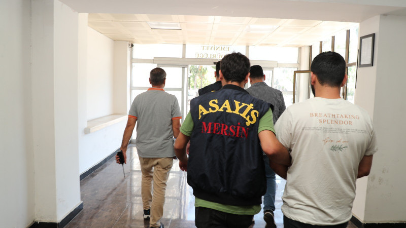 ÇEKİCİYLE YEDİEMİNE GÖTÜRÜLEN ARAÇLARI YİNE ÇEKİCİYLE ÇALDILAR
